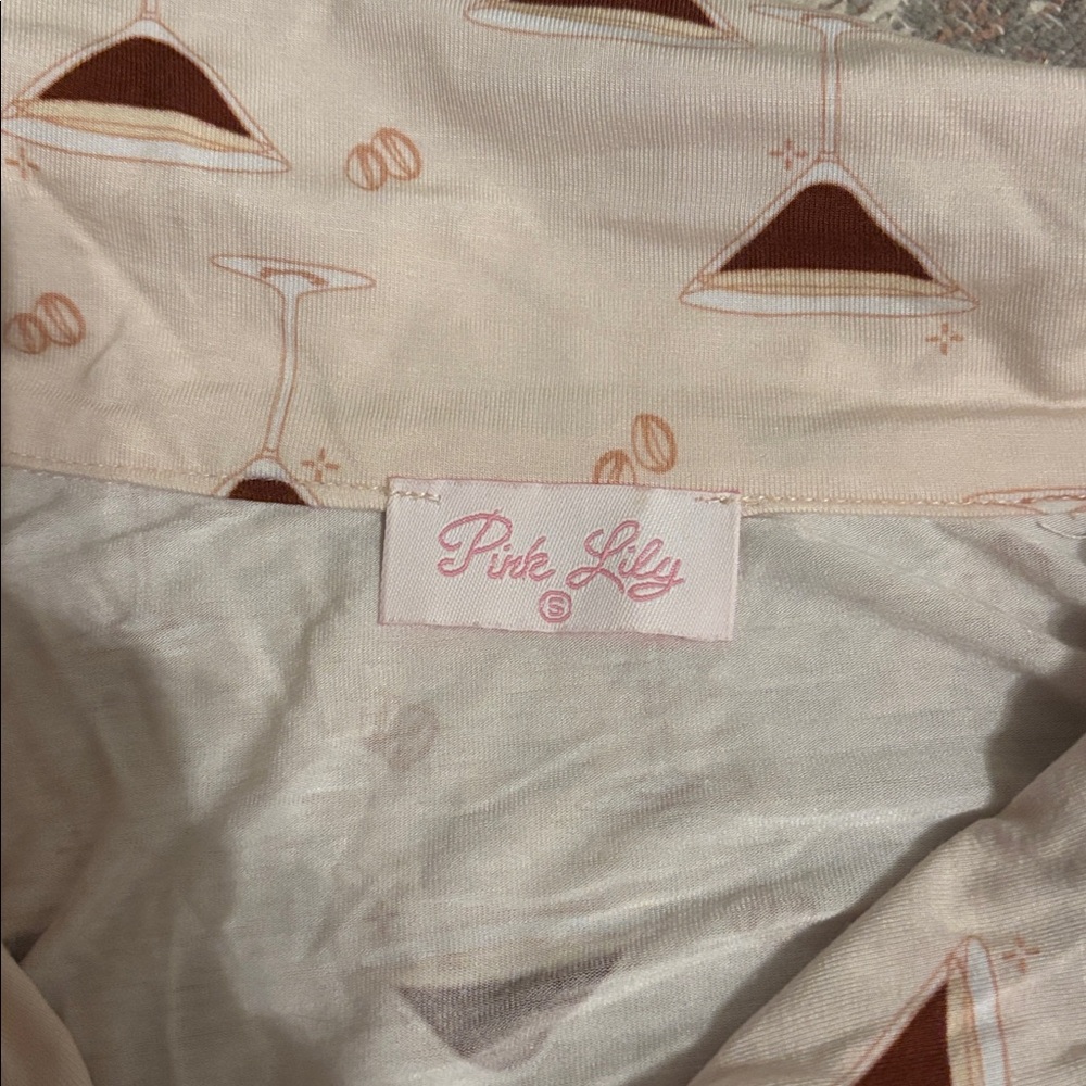 Pink Lily espresso martini Pajama Set - Picture 4 of 5